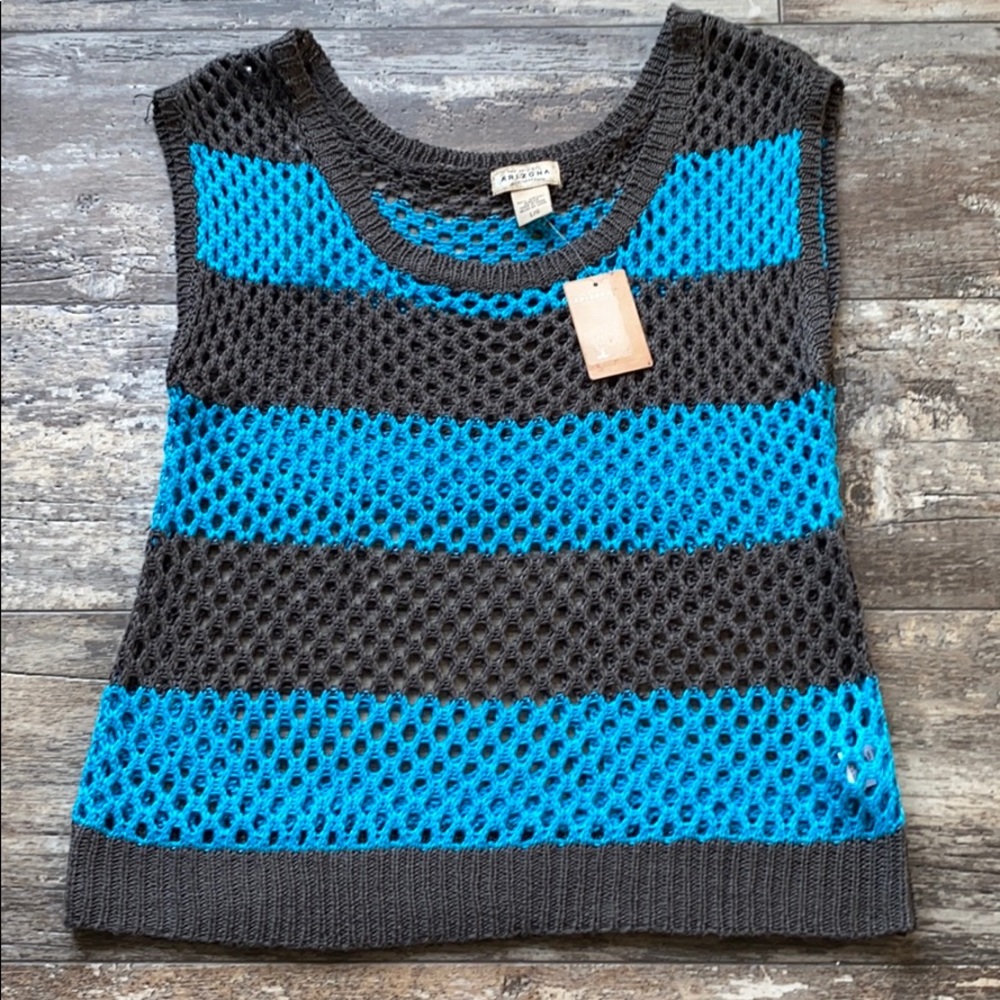 Sleeveless sweater